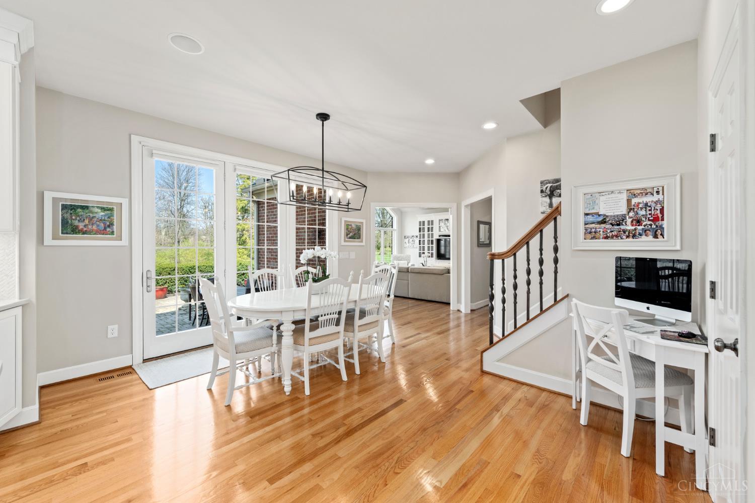 7740 Kugler Mill Road Cincinnati, OH 45243 - Photo 13 of 46