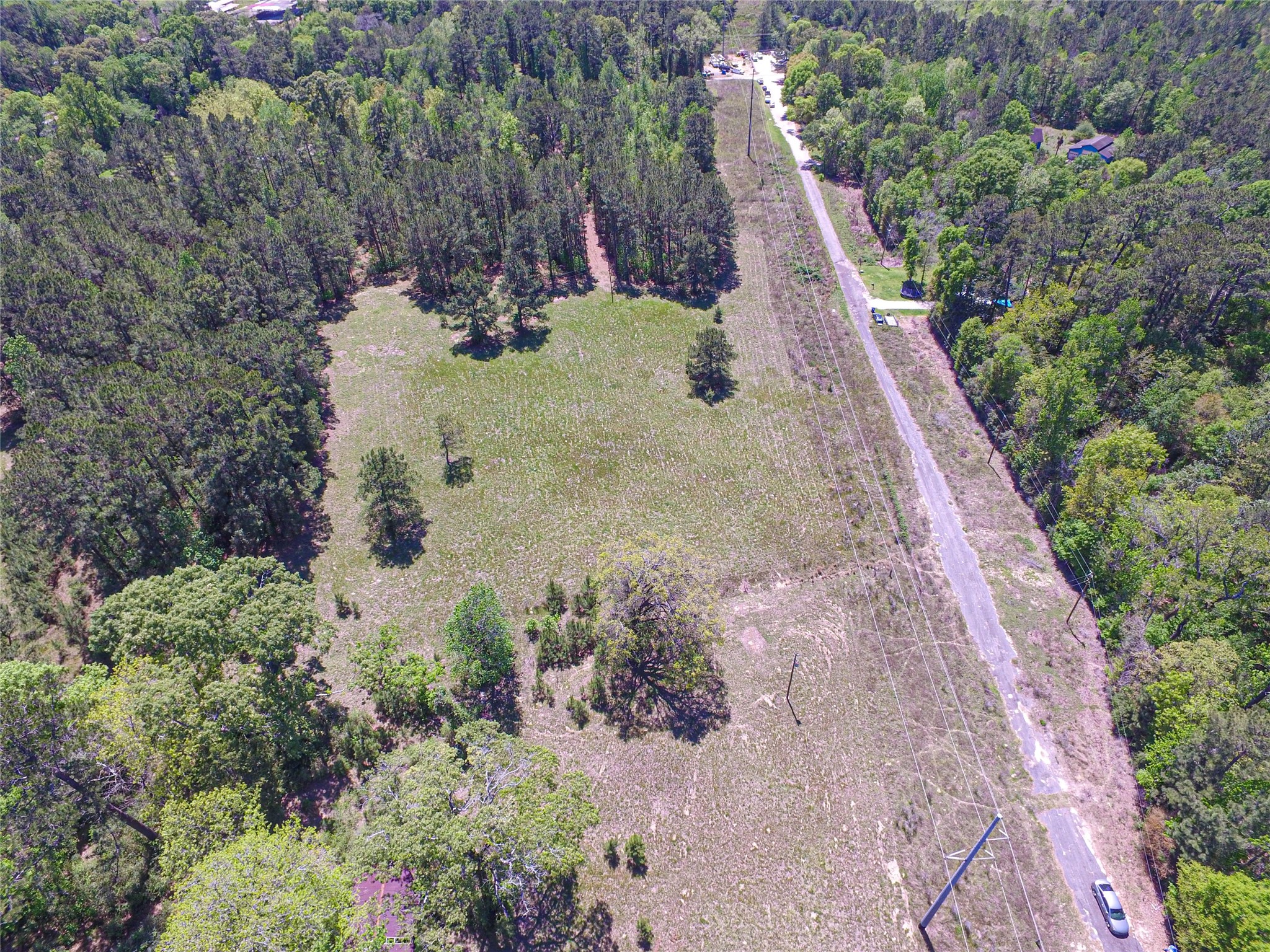 280 Waka Livingston, TX 77351 - Photo 15 of 26 an aerial view of a house with a yard and large tree