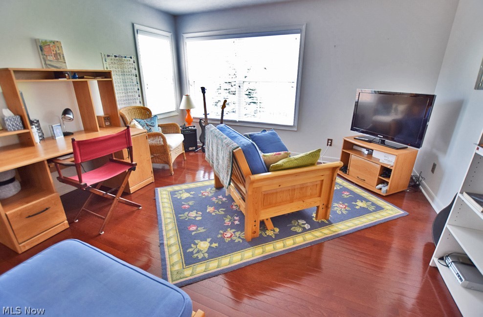 305 Burwick Road Cleveland, OH 44143 - Photo 17 of 30 Gallery Image 17