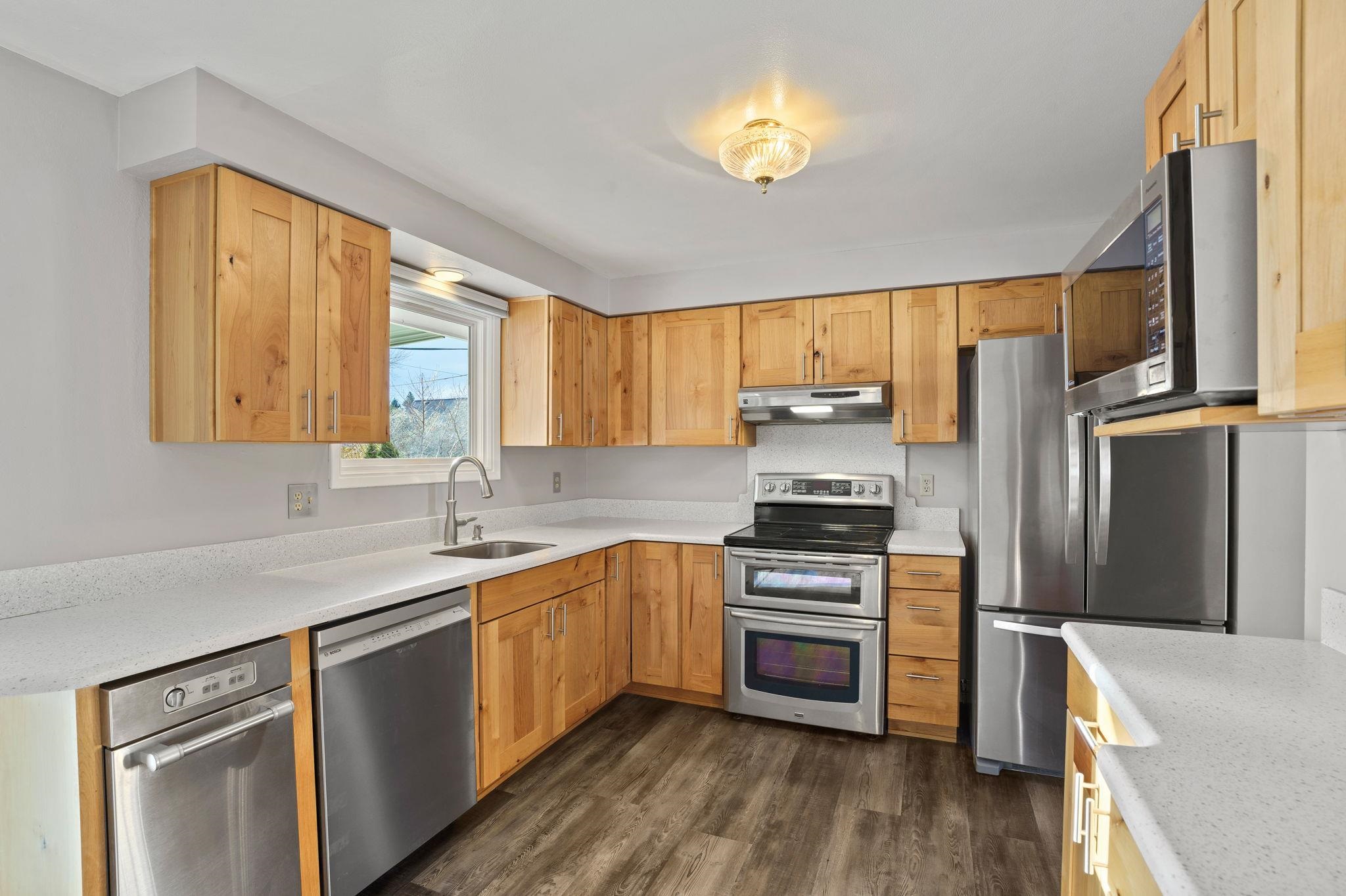 18924 East Riverside Avenue Greenacres, WA 99016 - Photo 13 of 39 Gallery Image 13