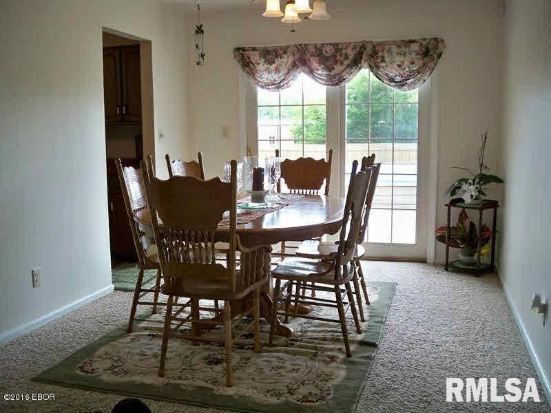 309 Gateway Road Marion, IL 62959 - Photo 3 of 9 Gallery Image 3