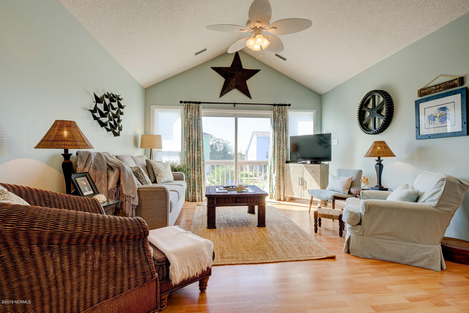 54 N Ridge Surf City, NC 28445 - Photo 15 of 32 54 N Ridge Surf City NC 28445-large-009-