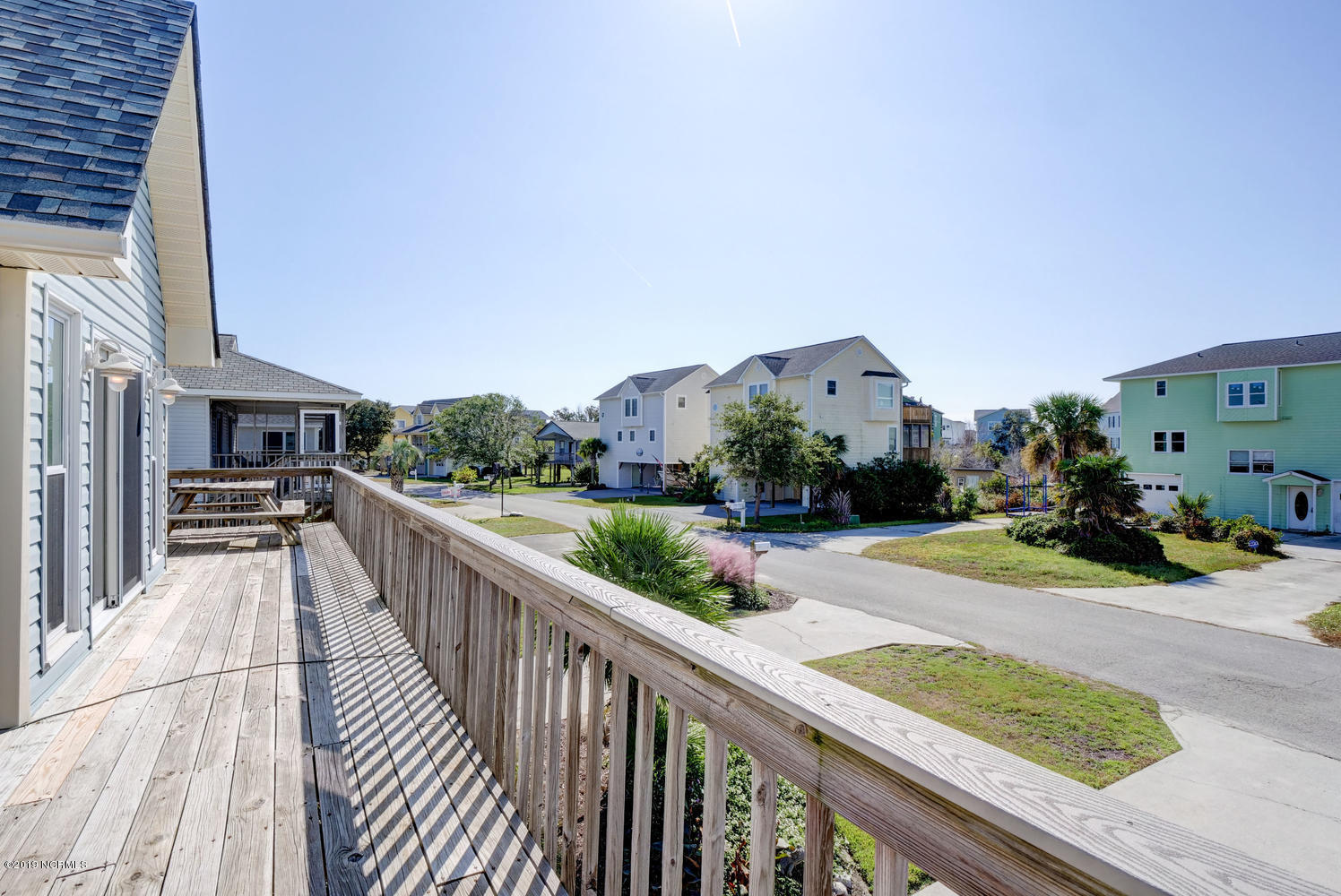 54 N Ridge Surf City, NC 28445 - Photo 7 of 32 54 N Ridge Surf City NC 28445-large-011-