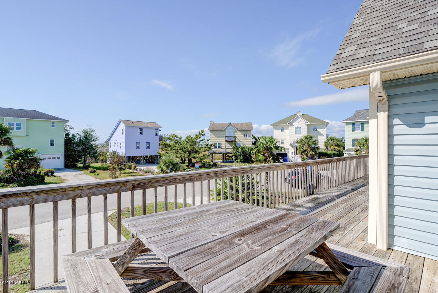 54 N Ridge Surf City, NC 28445 - Photo 8 of 32 54 N Ridge Surf City NC 28445-large-012-