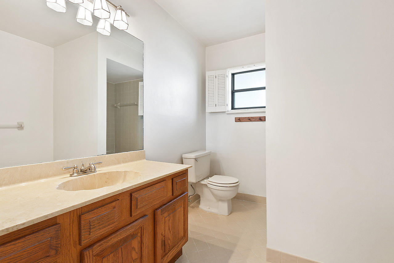4056 Bay Laurel Way Boca Raton, FL 33487 - Photo 15 of 21 019-4056BayLaurelWay-BocaRaton-FL-small