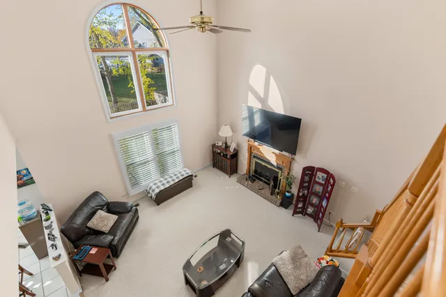 $435,000 | 1080 Wakefield Drive, Elgin, IL 60120