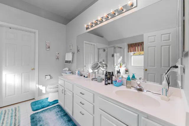 $435,000 | 1080 Wakefield Drive, Elgin, IL 60120