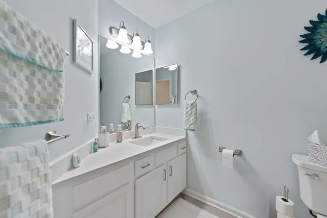 $435,000 | 1080 Wakefield Drive, Elgin, IL 60120