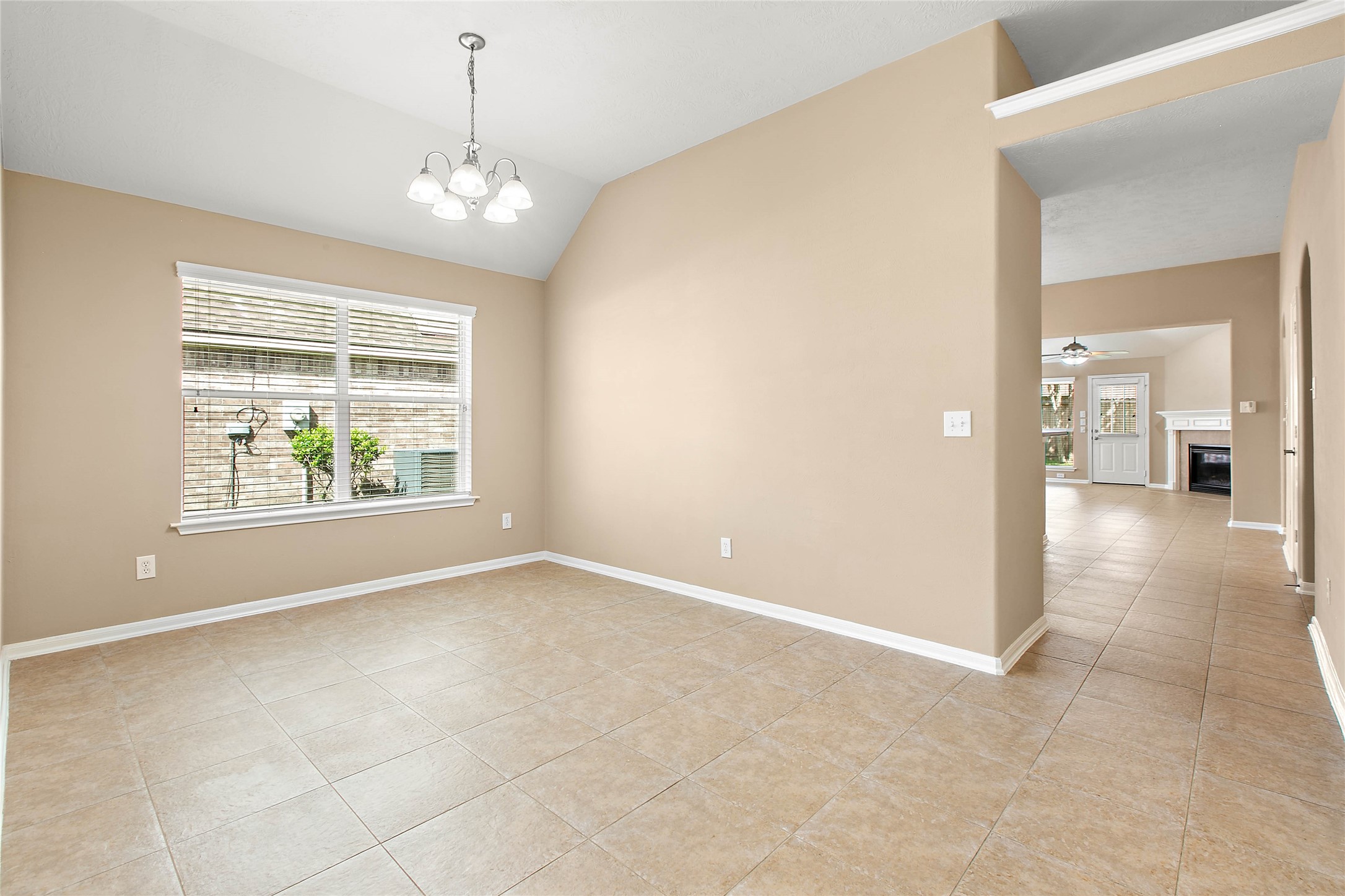 30411 Deleon Fields Drive Spring, TX 77386 - Photo 6 of 24 A bright and inviting space, perfect for entertaining or quiet family moments.