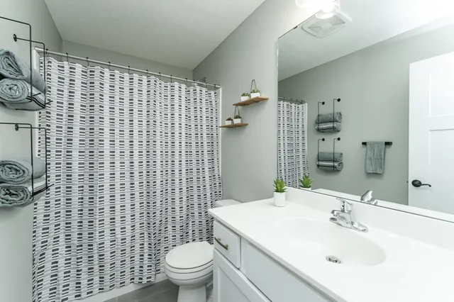 $350,000 | 1206 6th Avenue Southeast, Kasson, MN 55944