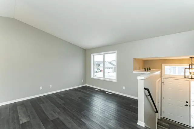 $350,000 | 1206 6th Avenue Southeast, Kasson, MN 55944