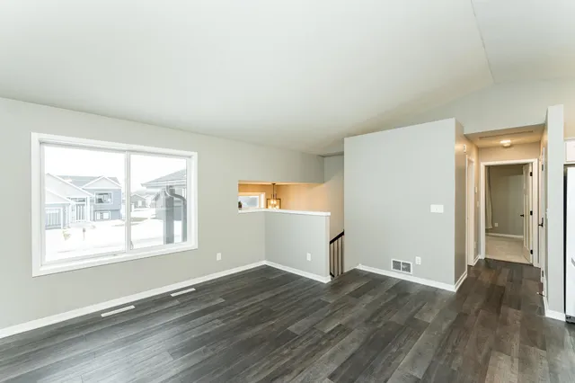 $350,000 | 1206 6th Avenue Southeast, Kasson, MN 55944