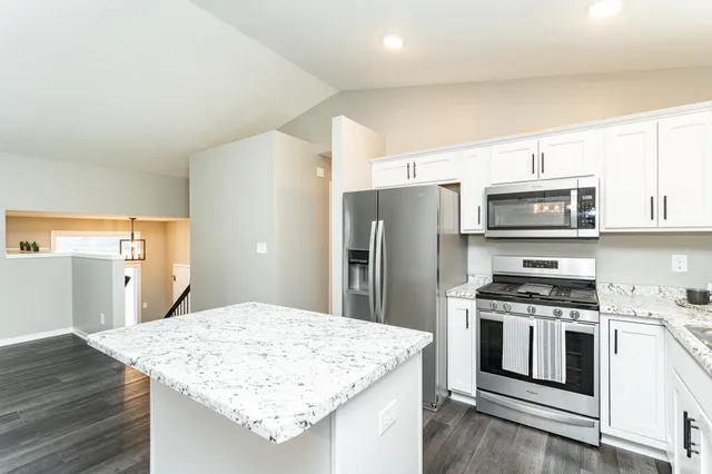 $350,000 | 1206 6th Avenue Southeast, Kasson, MN 55944