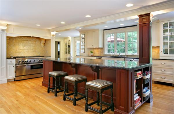 34 Authors Road Concord, MA 01742 - Photo 3 of 9