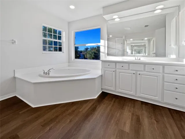 $750,000 | 851 Placid Lake Drive, Osprey, FL 34229