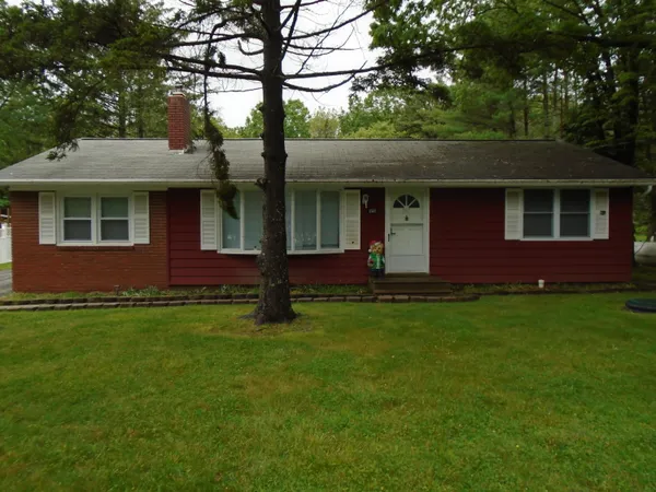 $360,000 | 387 North Shore Drive, Albrightsville, PA 18210