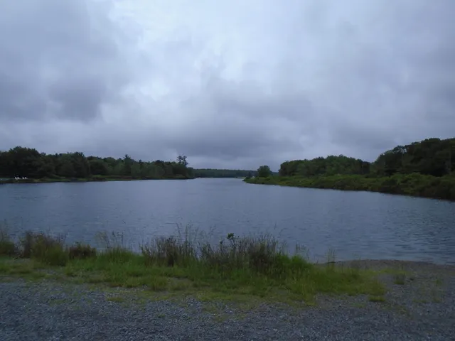 $411,500 | 387 North Shore Drive, Albrightsville, PA 18210