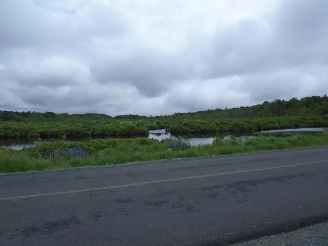 $411,500 | 387 North Shore Drive, Albrightsville, PA 18210