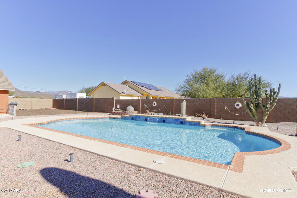 1611 East Maddock Road Phoenix, AZ 85086 - Photo 12 of 18 Large Pool