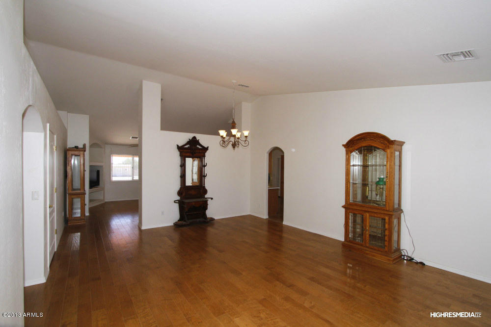 1611 East Maddock Road Phoenix, AZ 85086 - Photo 2 of 18 Living Room Dining Room