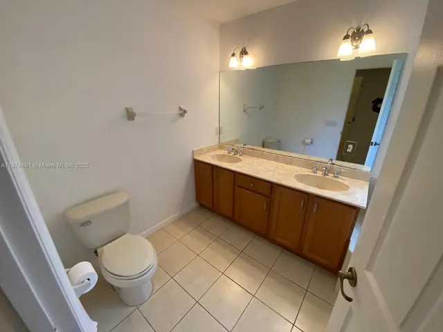 $2,500 | 6432 Las Palmas Way, Port St. Lucie, FL 34952