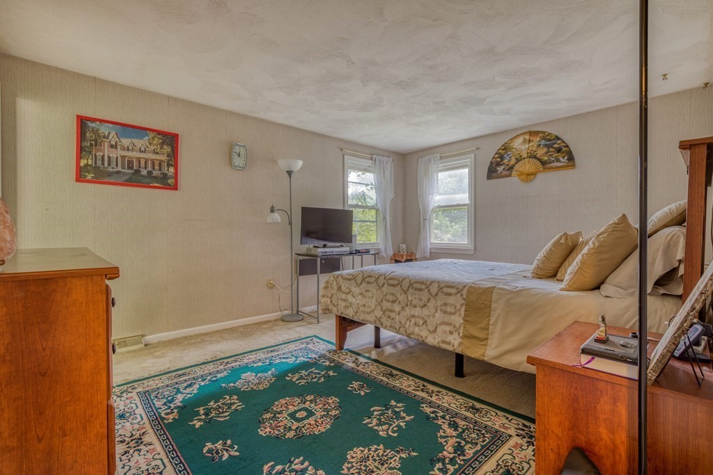 55 Valentine Road Northborough, MA 01532 - Photo 13 of 36 Gallery Image 13
