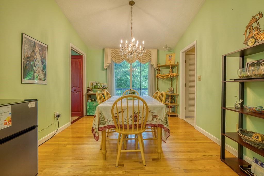 55 Valentine Road Northborough, MA 01532 - Photo 5 of 36 Gallery Image 5