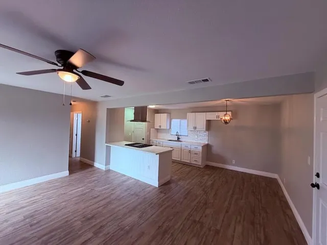 $329,900 | 930 I Street, Sanger, CA 93657