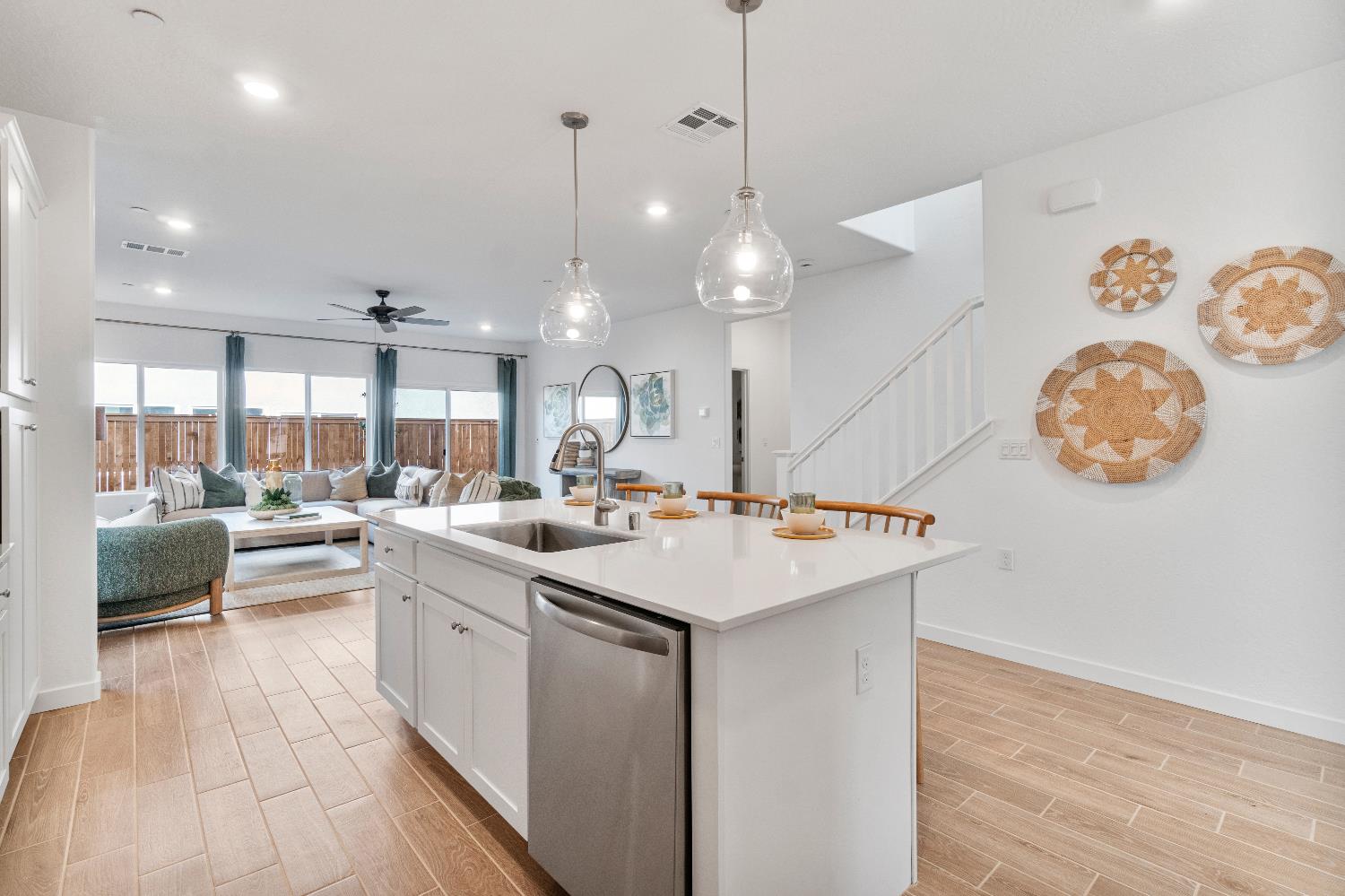 1053 Springtime Avenue Clovis, CA 93619 - Photo 11 of 42