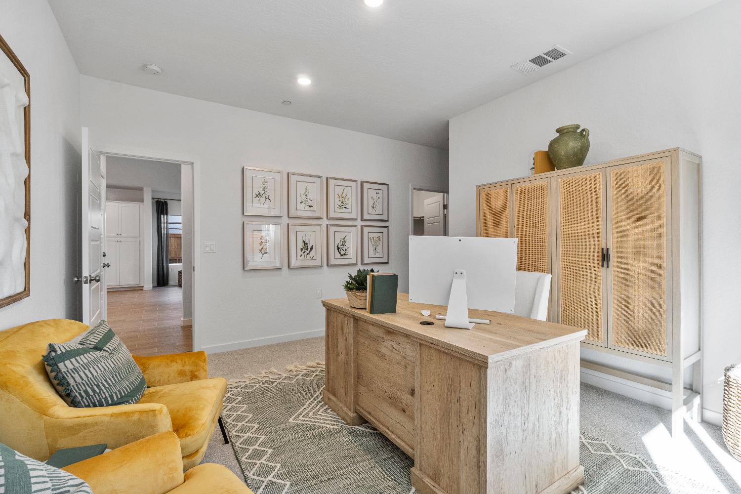 1053 Springtime Avenue Clovis, CA 93619 - Photo 19 of 42