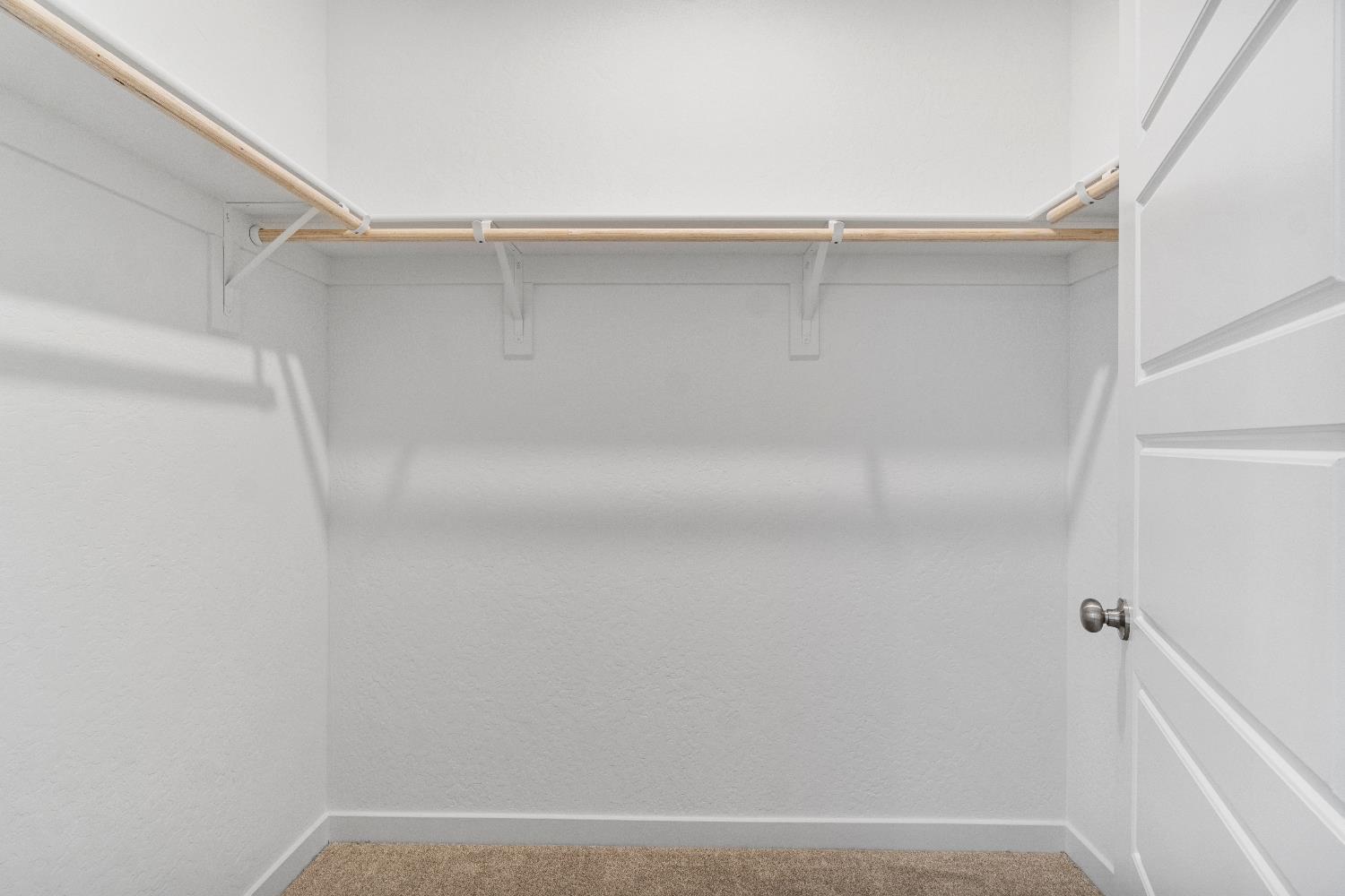 1053 Springtime Avenue Clovis, CA 93619 - Photo 20 of 42