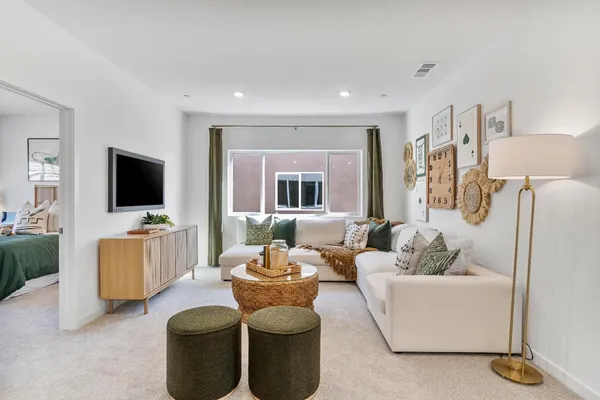 $679,950 | 1053 Springtime Avenue, Clovis, CA 93619