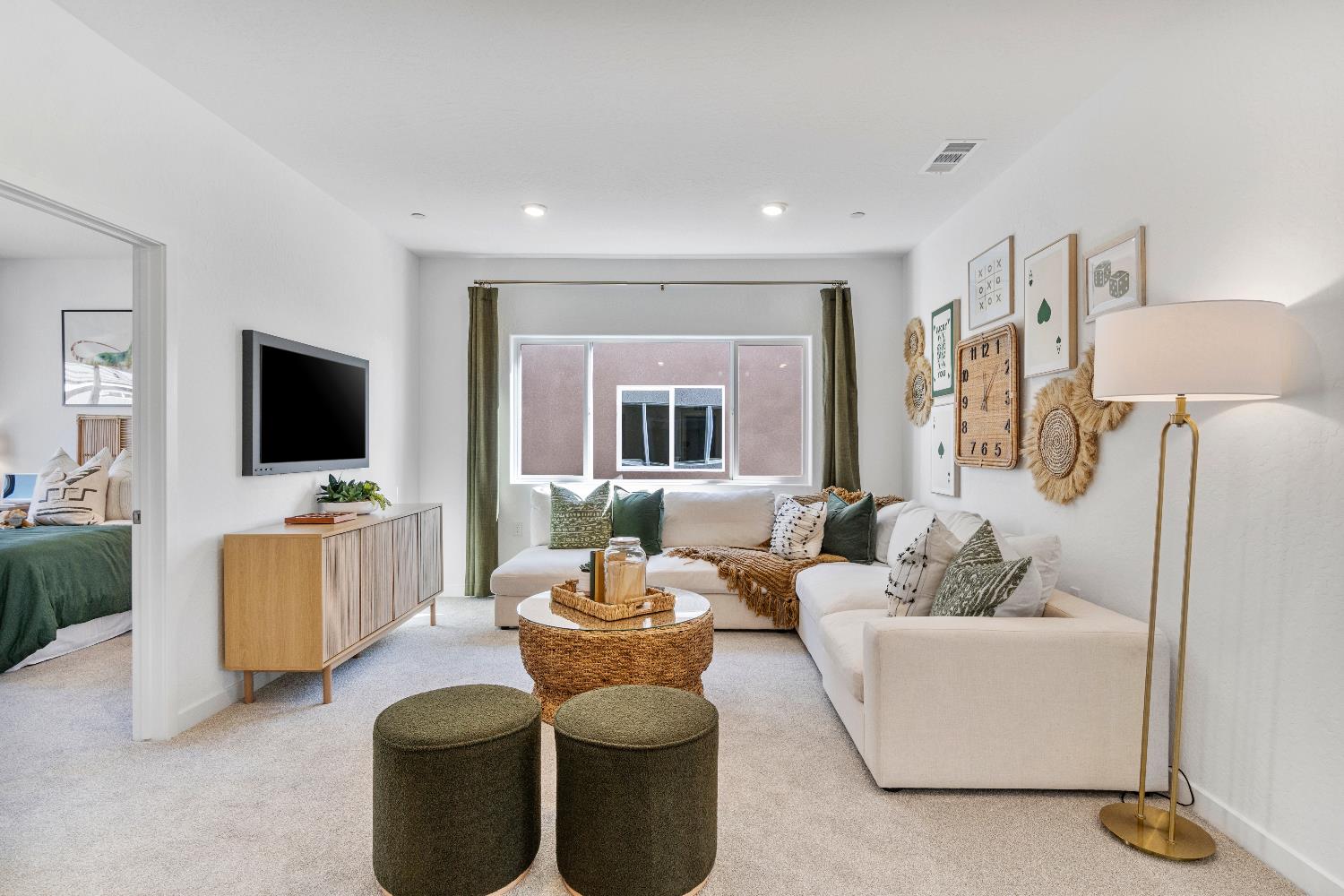 1053 Springtime Avenue Clovis, CA 93619 - Photo 25 of 42