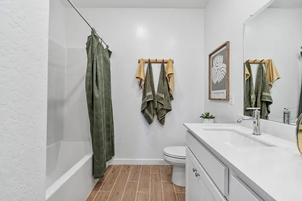 $679,950 | 1053 Springtime Avenue, Clovis, CA 93619