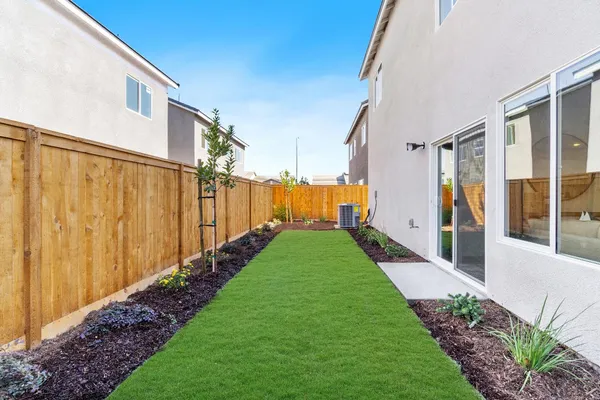 $679,950 | 1053 Springtime Avenue, Clovis, CA 93619