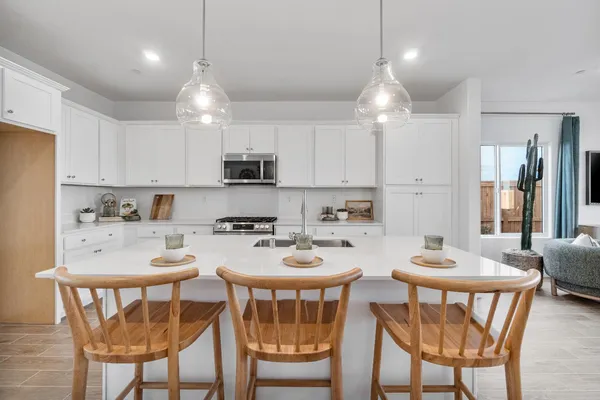 $679,950 | 1053 Springtime Avenue, Clovis, CA 93619