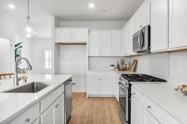 $679,950 | 1053 Springtime Avenue, Clovis, CA 93619