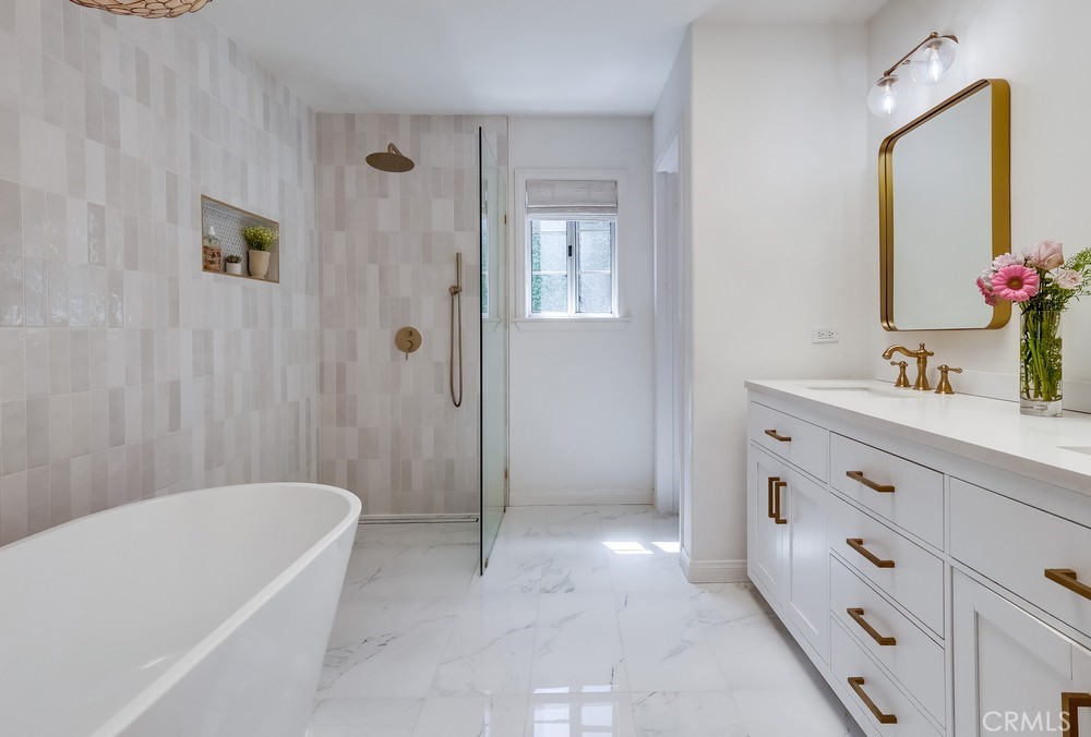 1912 Pullman Lane, Unit B Redondo Beach, CA 90278 - Photo 12 of 20