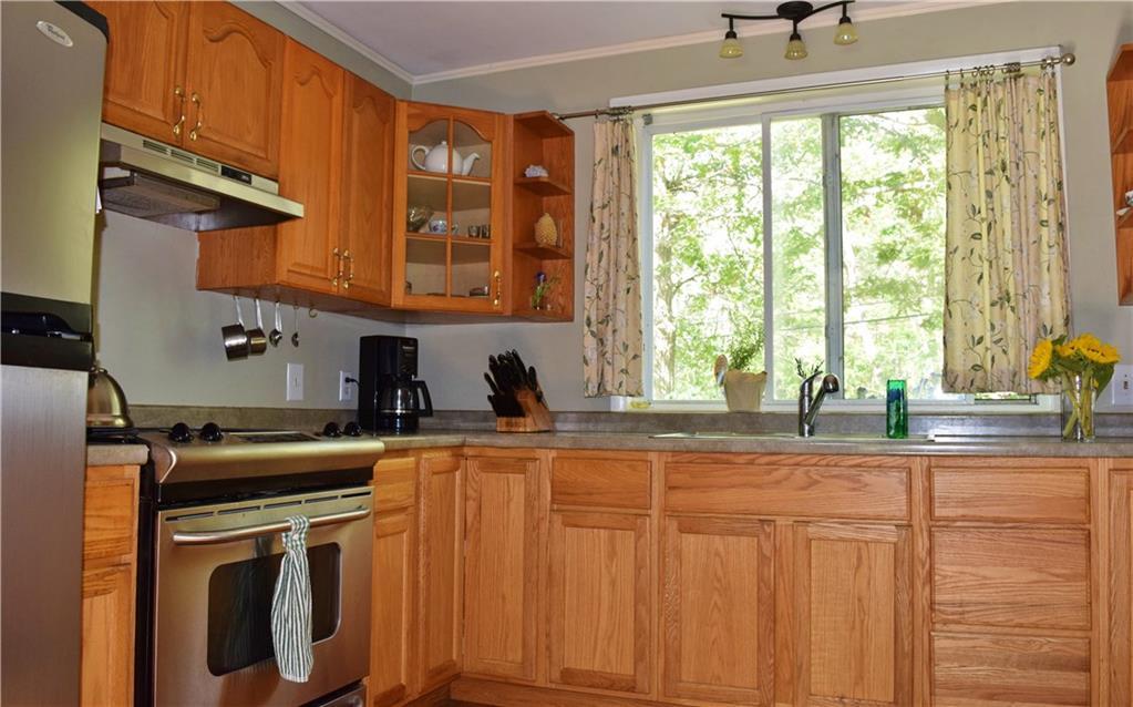 1080 Shore Road Cape Elizabeth, ME 04107 - Photo 10 of 34 Stainless Steel Appliances