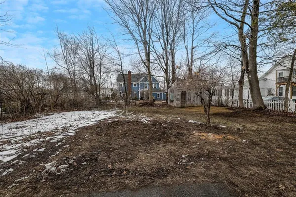 $525,000 | 4 Princeton Street, Concord, NH 03301