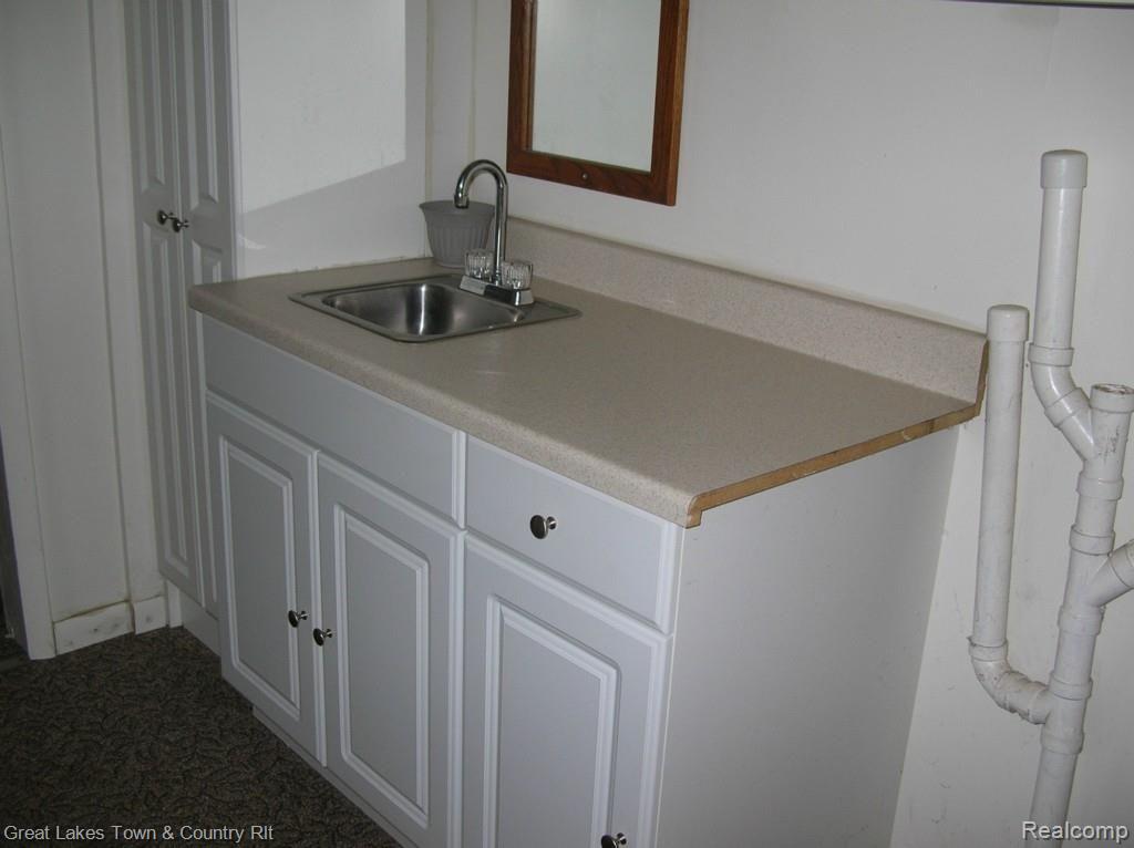603 Bowers Road Lapeer, MI 48446 - Photo 6 of 11 DSCN3761.jpg