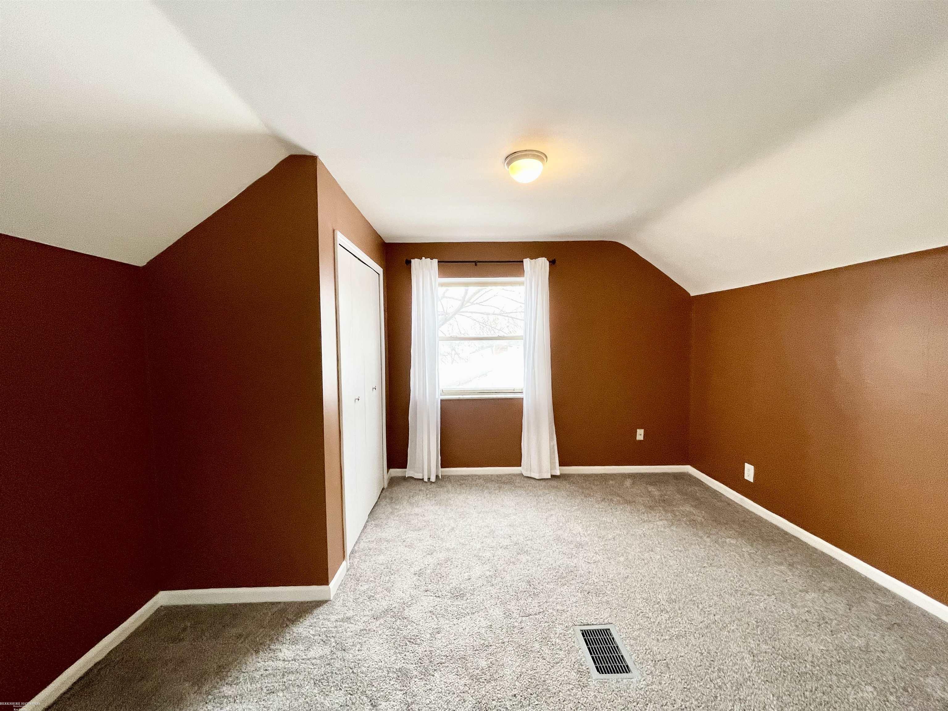12531 Common Road Warren, MI 48093 - Photo 11 of 18