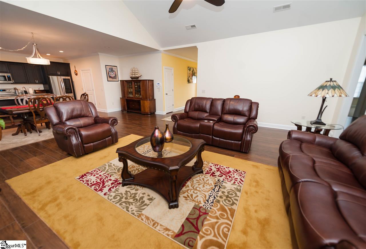 723 Elam Way Moore, SC 29369 - Photo 5 of 32 Gallery Image 5