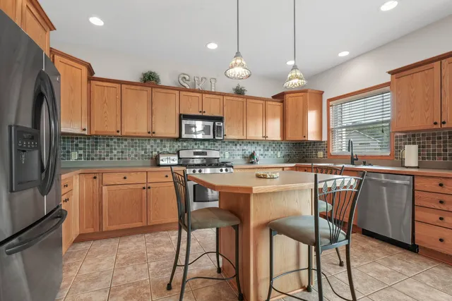 $814,900 | 18863 Meadowlark Road, Thompsonville, MI 49683