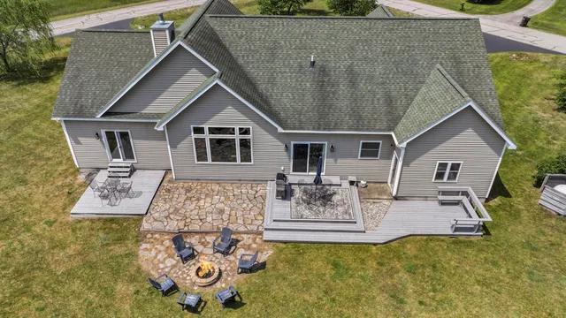$814,900 | 18863 Meadowlark Road, Thompsonville, MI 49683