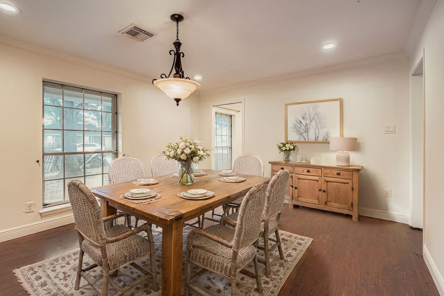 1411 Neptune Lane Houston, TX 77062 - Photo 3 of 23 a dining room with furniture and window