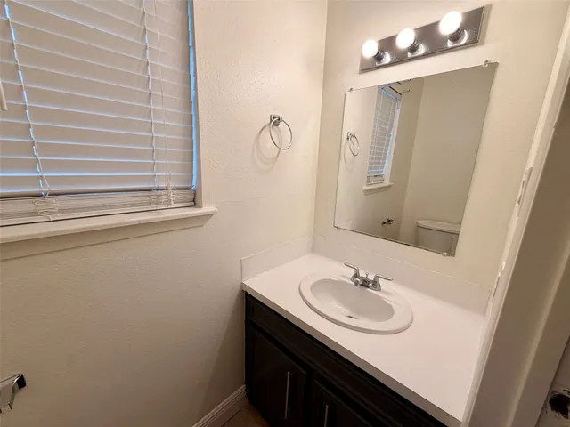 $309,000 | 1411 Neptune Lane, Houston, TX 77062