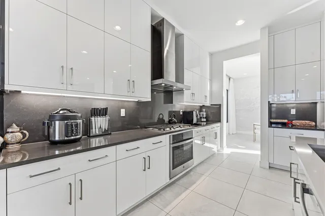 $14,900 | 8317 Fishers Is Way, Boca Raton, FL 33434