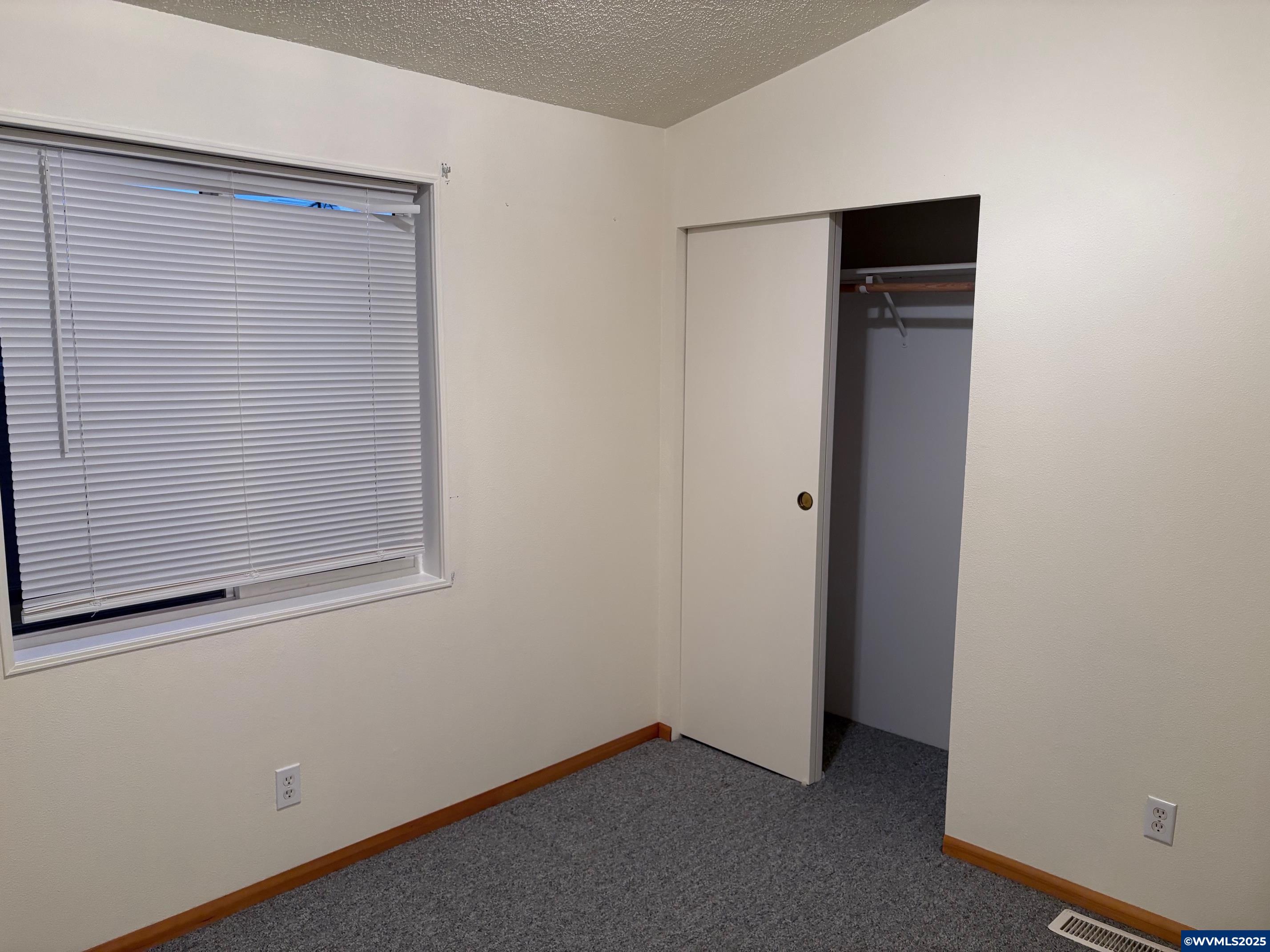 3346 Sunnyview Road Northeast, Unit 22 Salem, OR 97301 - Photo 7 of 11 Gallery Image 7
