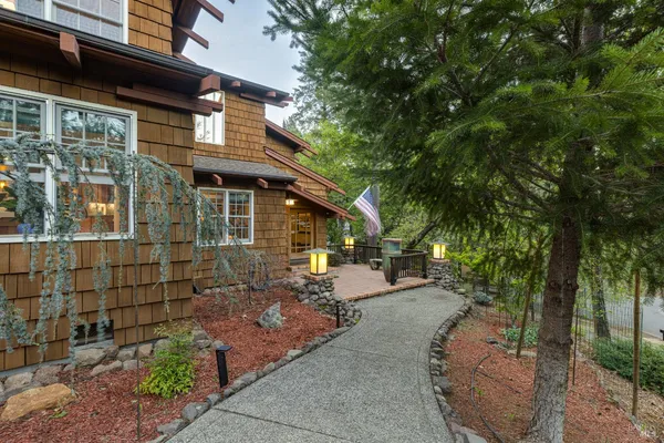 $1,795,000 | 5779 Trailwood Drive, Santa Rosa, CA 95404